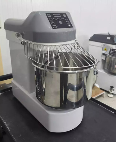 mesalice-mikseri-za-testo/spiralni-mikser-za-testo-10-lit-2